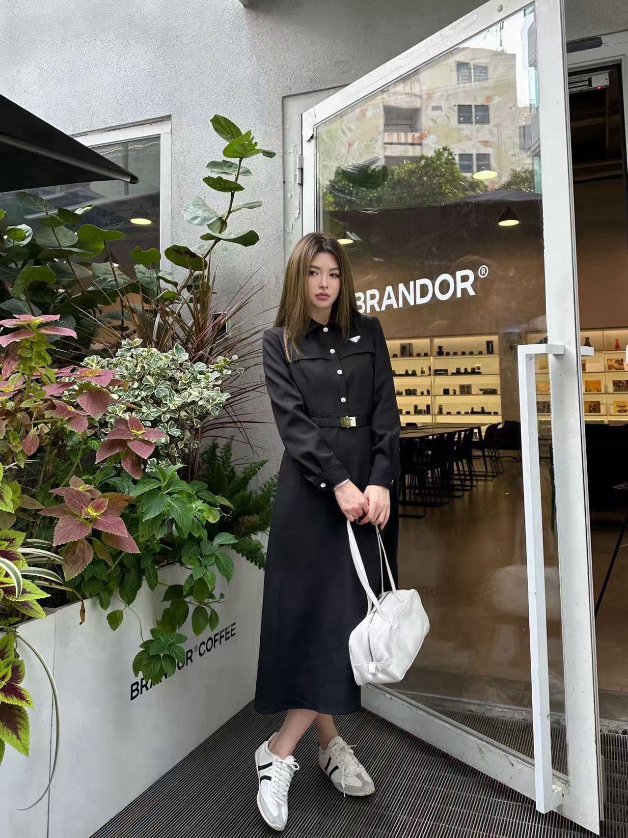 PR4DA ベルト付きトライアングルロゴドレス【50％割引+送料無料】