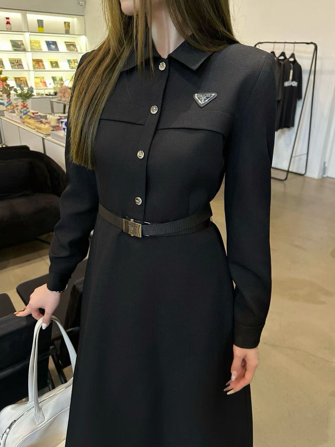 PR4DA ベルト付きトライアングルロゴドレス【50％割引+送料無料】