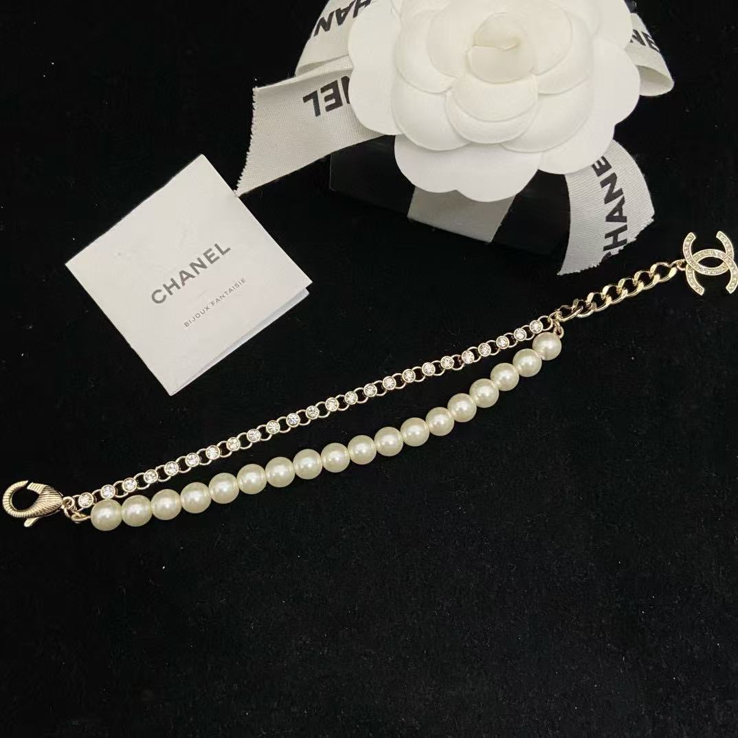 CHANE1 ダブルC ツーレイヤーパールブレスレット【50％割引+送料無料】
