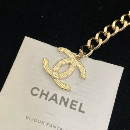 CHANE1 ダブルC ツーレイヤーパールブレスレット【50％割引+送料無料】