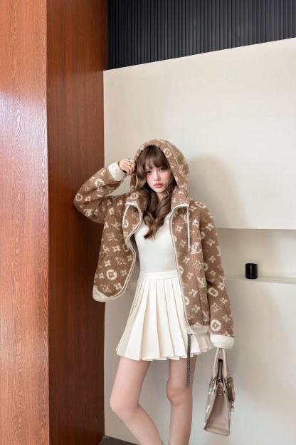 LVシアリングフードプリントコート【50％割引+送料無料】