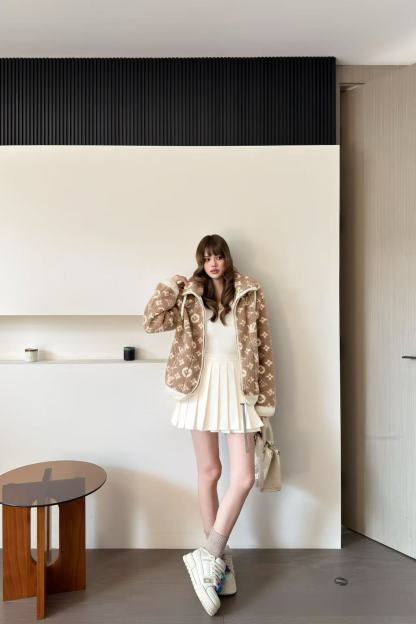 LVシアリングフードプリントコート【50％割引+送料無料】