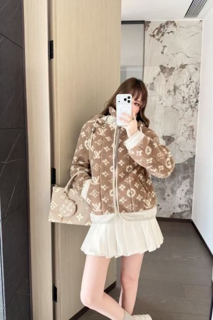 LVシアリングフードプリントコート【50％割引+送料無料】