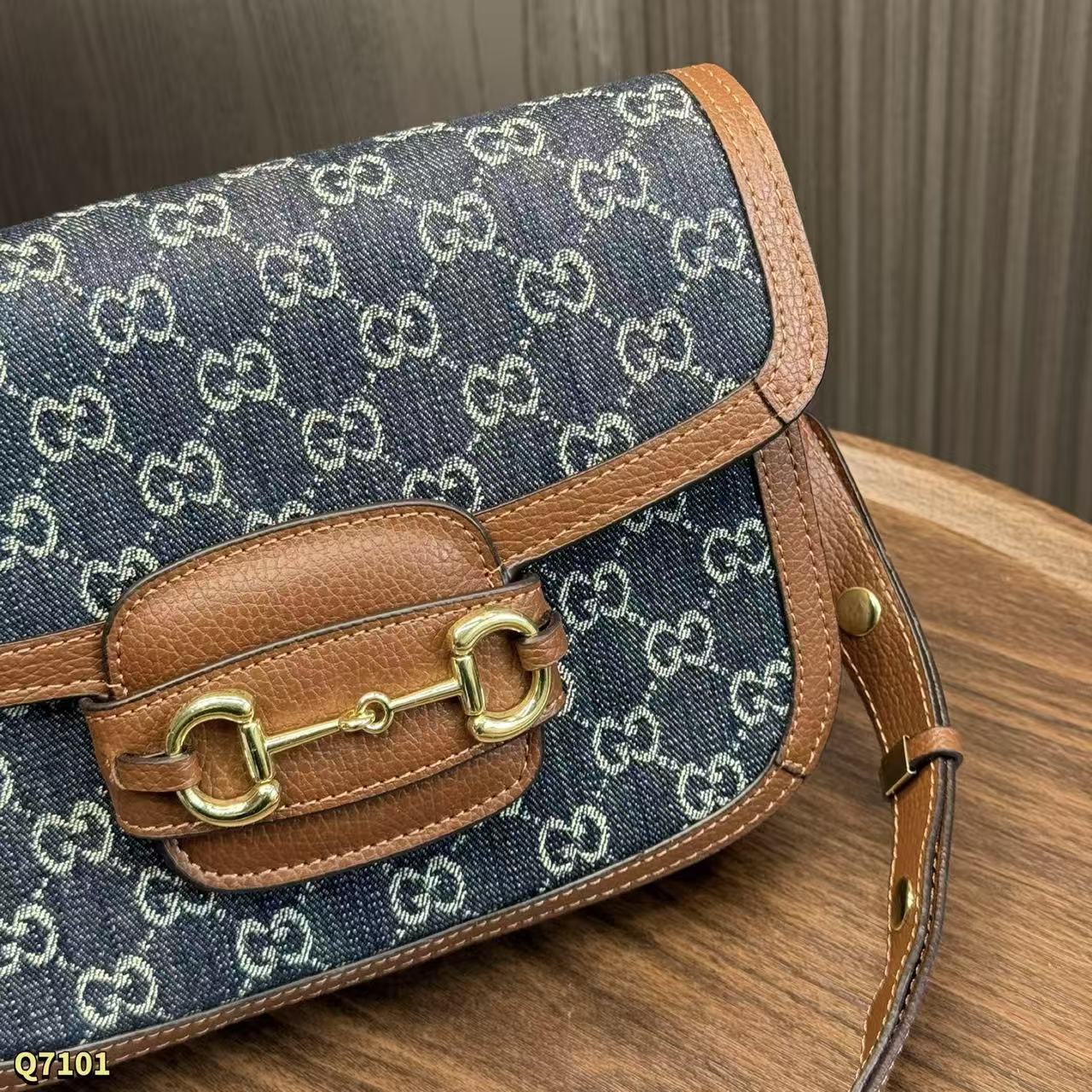 GUCC1 ジャカード ショルダー/クロスボディバッグ【50％割引+送料無料】