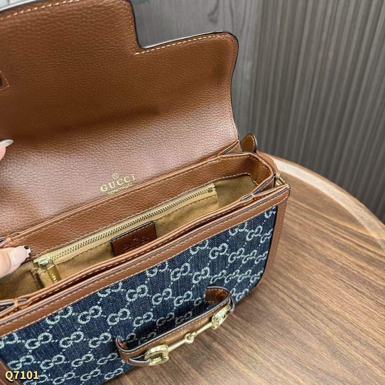 GUCC1 ジャカード ショルダー/クロスボディバッグ【50％割引+送料無料】