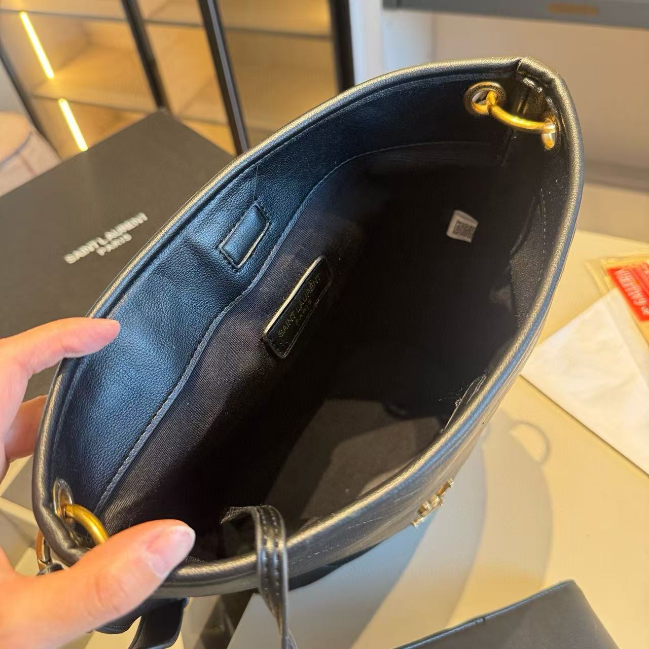 YSL レザーバケットバッグ【50％割引+送料無料】