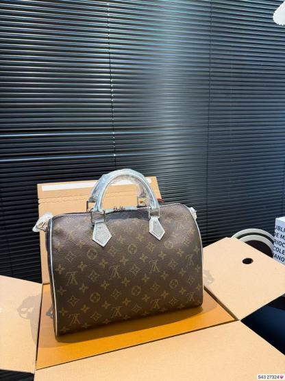 LVチェーンハンドバッグ【50％割引+送料無料】