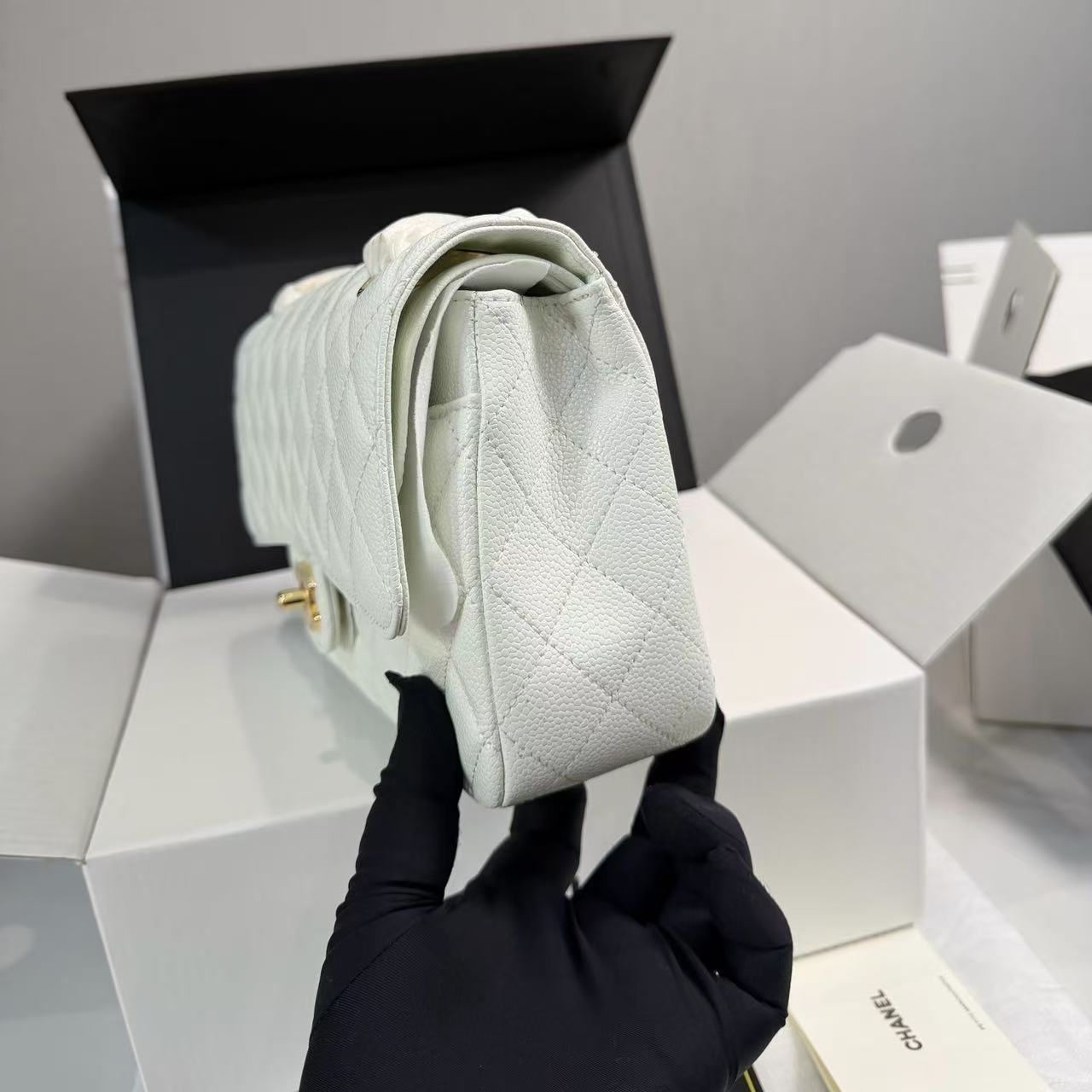 CHANE 1CF チェーンショルダー/クロスボディバッグ【50％割引+送料無料】