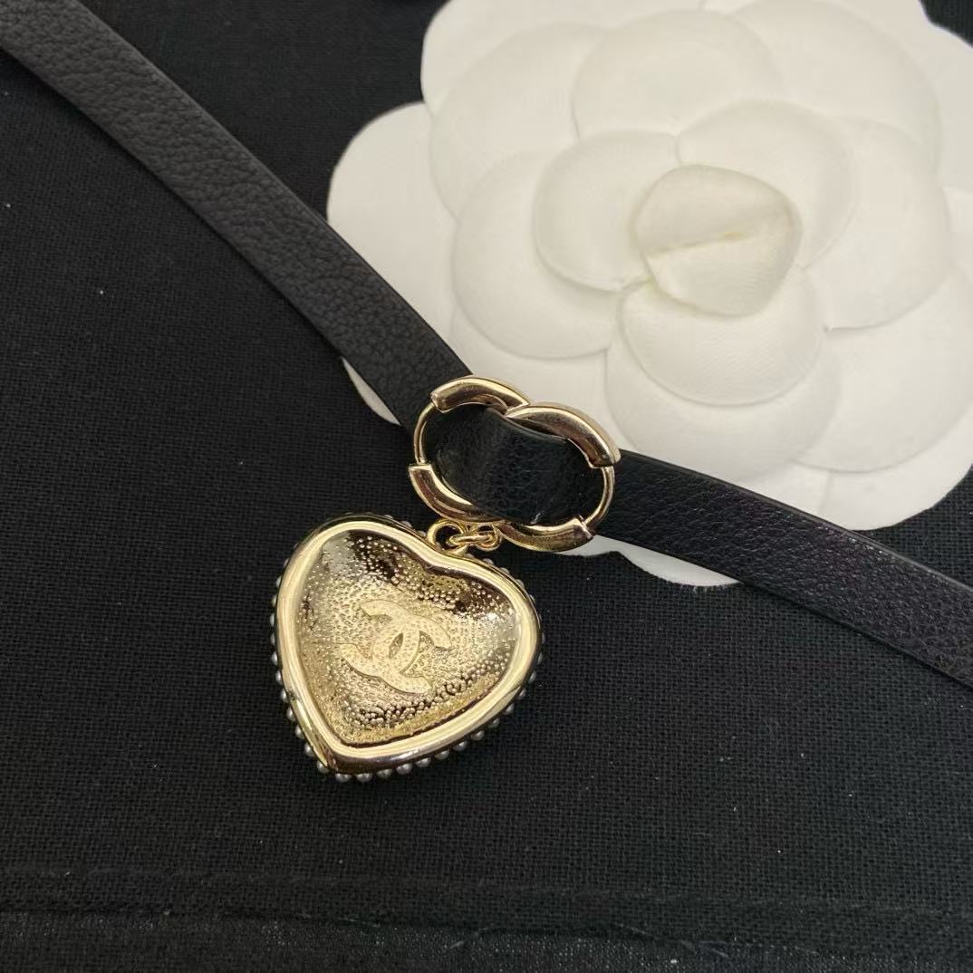 CHANE1 レザー ダブルC ダイヤモンドネックレス【50％割引+送料無料】