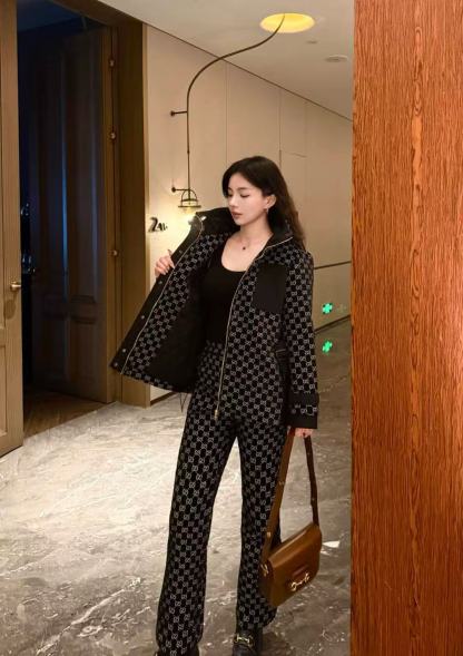 GUCC1 ジャカード スタンドカラー ベルト付きジャケット + パンツ ツーピースセット【50％割引+送料無料】