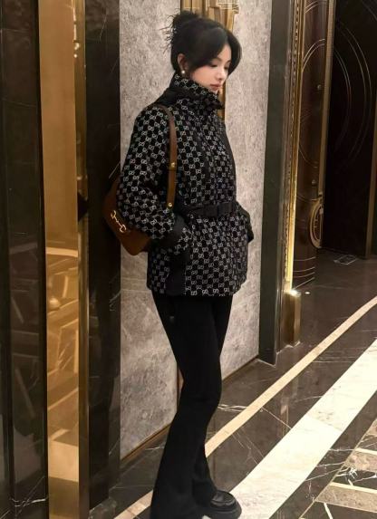 GUCC1 ジャカード スタンドカラー ベルト付きジャケット + パンツ ツーピースセット【50％割引+送料無料】