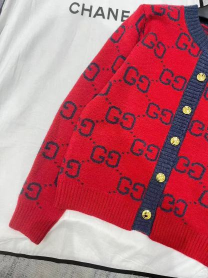 GUCC1 メタルボタン ウールカーディガン【50％割引+送料無料】