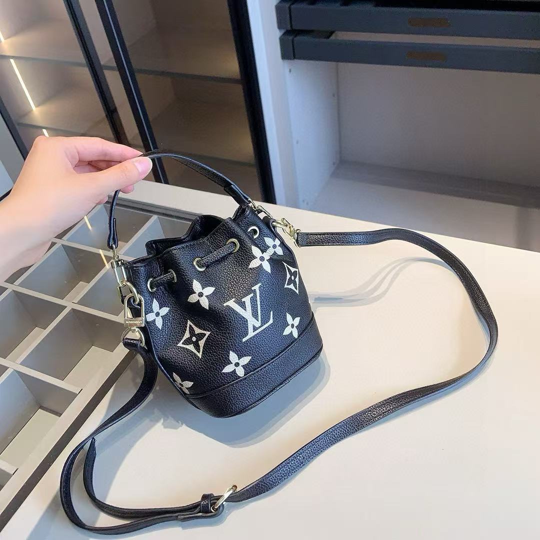 【LV】コンビネーション3点セット【50％割引+送料無料】X537