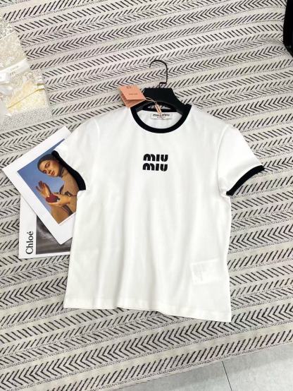 M1UM1U カラーブロック レター Tシャツ【50％割引+送料無料】