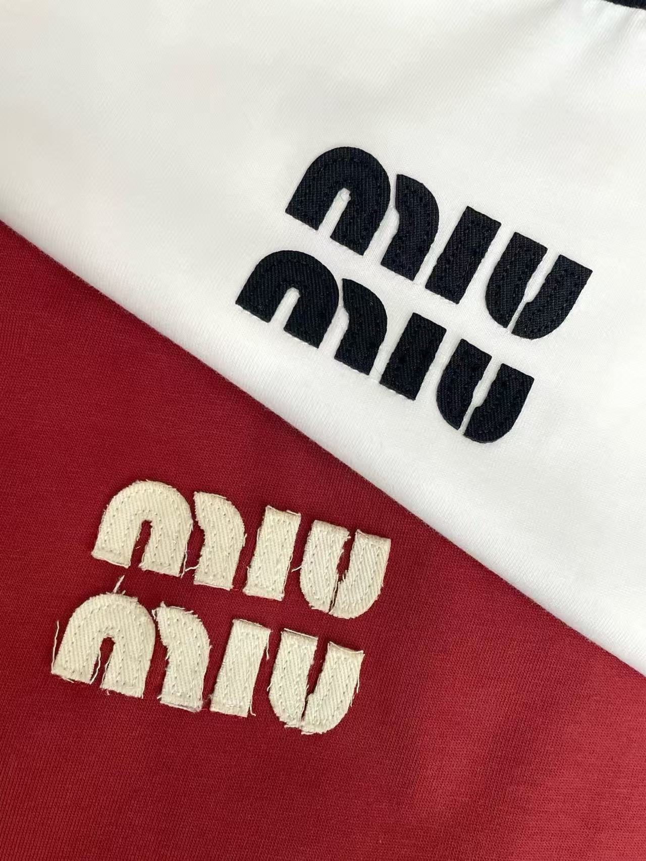 M1UM1U カラーブロック レター Tシャツ【50％割引+送料無料】