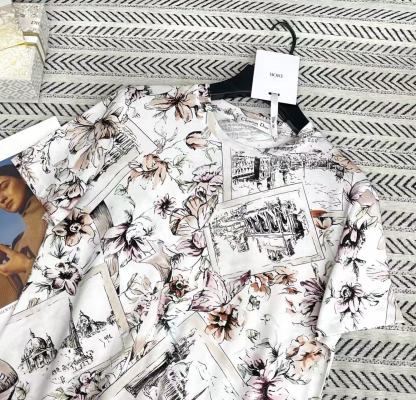 DIOR バタフライプリント Tシャツ【50％割引+送料無料】