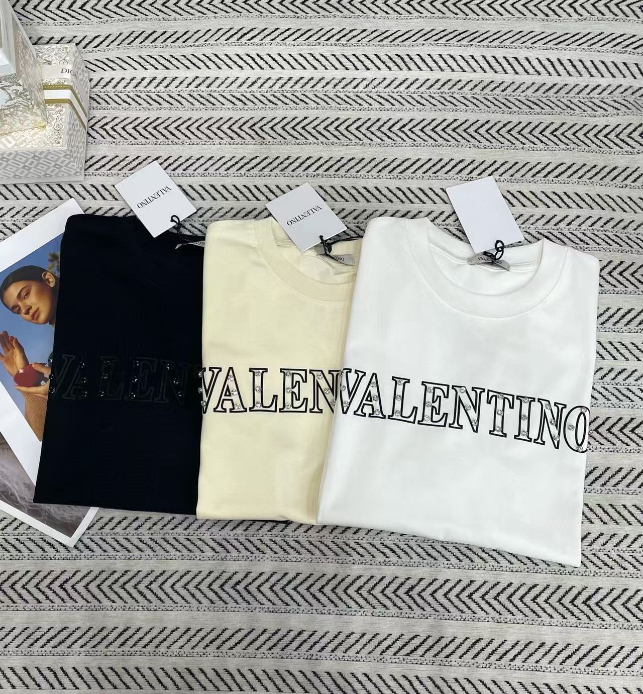 VALENT1NO シンプルビーズ3DレターTシャツ【50％割引+送料無料】
