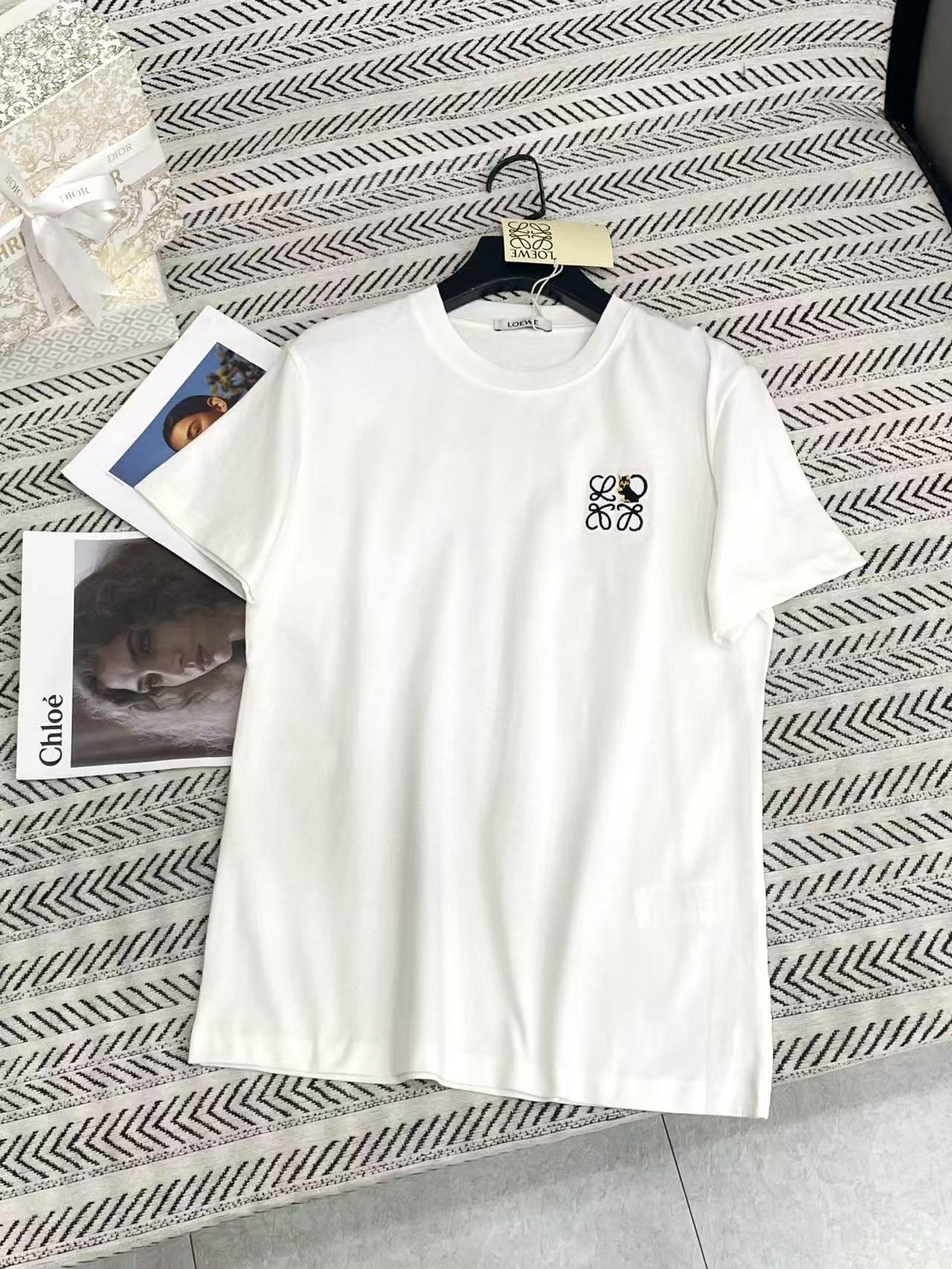 L0WEW シンプル刺繍 猫文字 Tシャツ【50％割引+送料無料】