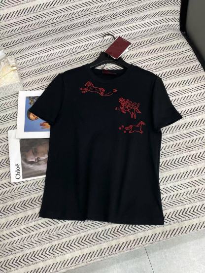 GUCC1 刺繍ポニーロゴレターTシャツ【50％割引+送料無料】