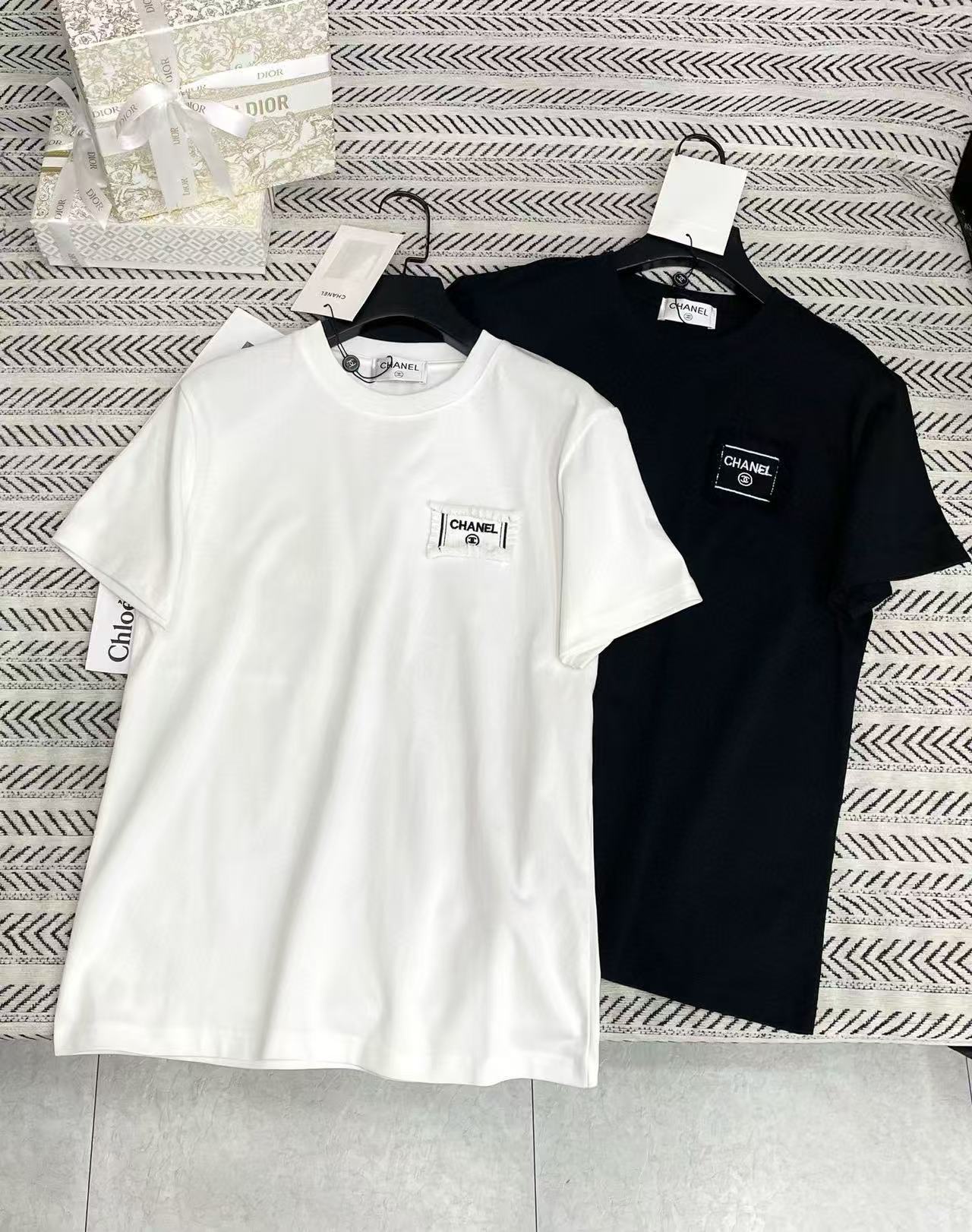 CHANE1 シンプル刺繍レターTシャツ【50％割引+送料無料】