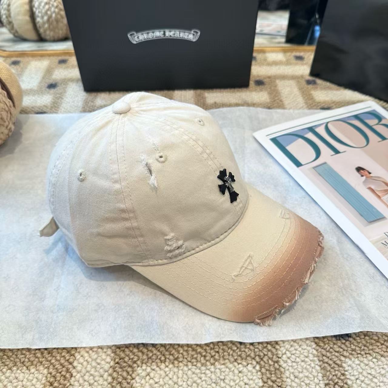 Chr0me Hearts クロスグラデーションベースボールキャップ【50％割引+送料無料】