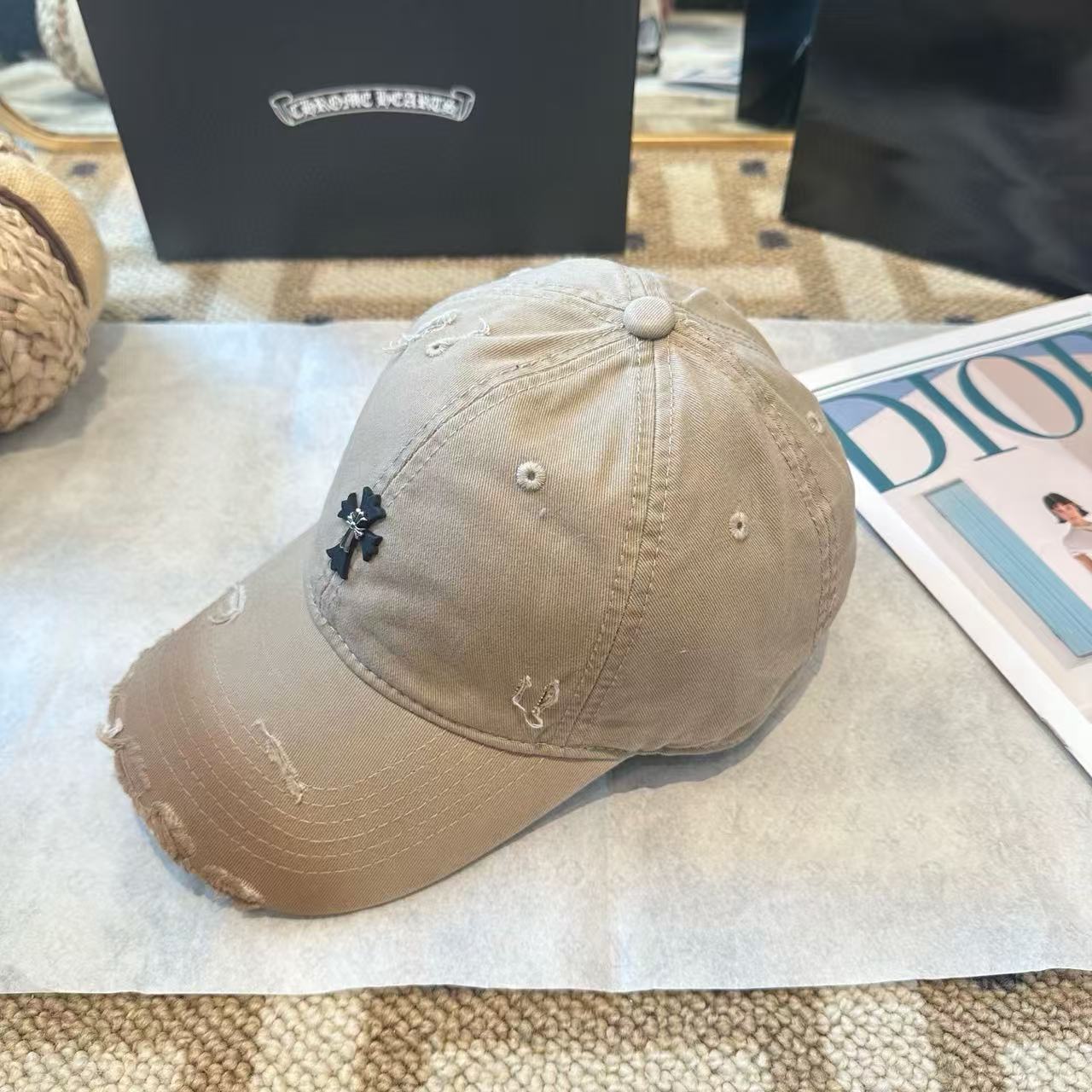 Chr0me Hearts クロスグラデーションベースボールキャップ【50％割引+送料無料】