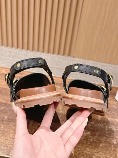 CEL1NE 高品質牛革サンダル【50％割引+送料無料】