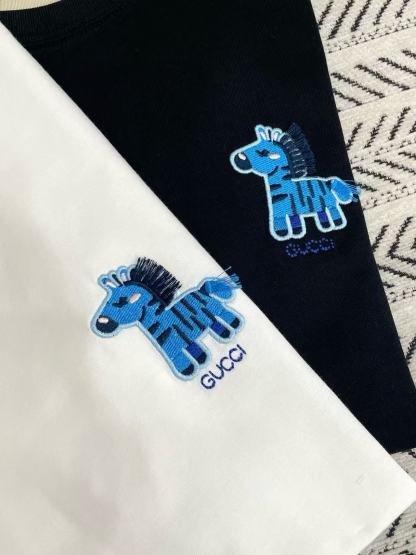 GUCC1 シンプル刺繍ポニーTシャツ【50％割引+送料無料】