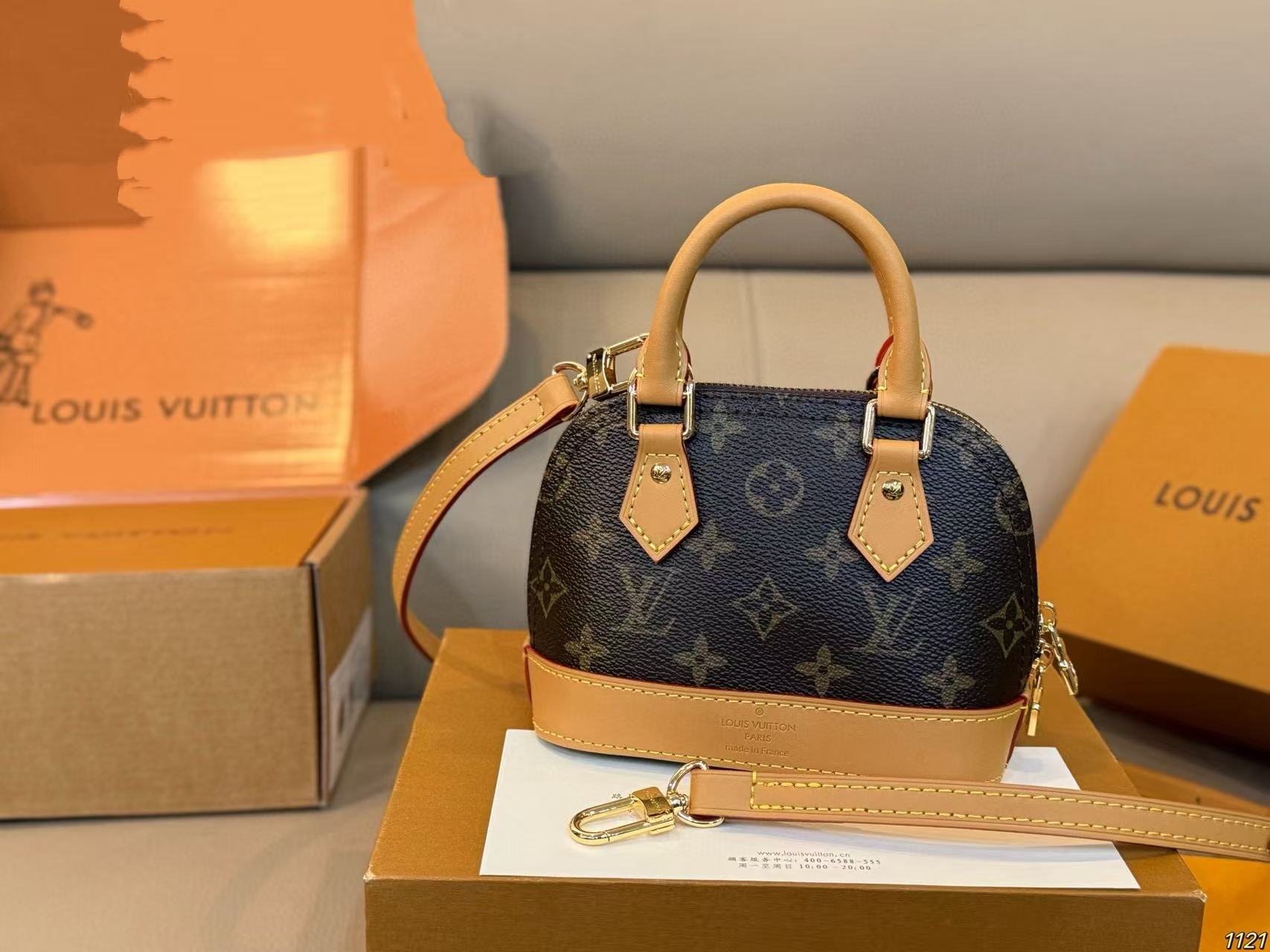 LVプリントレザーハンドバッグ【50％割引+送料無料】