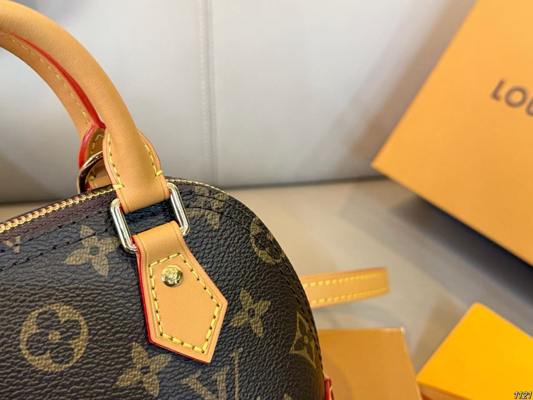 LVプリントレザーハンドバッグ【50％割引+送料無料】