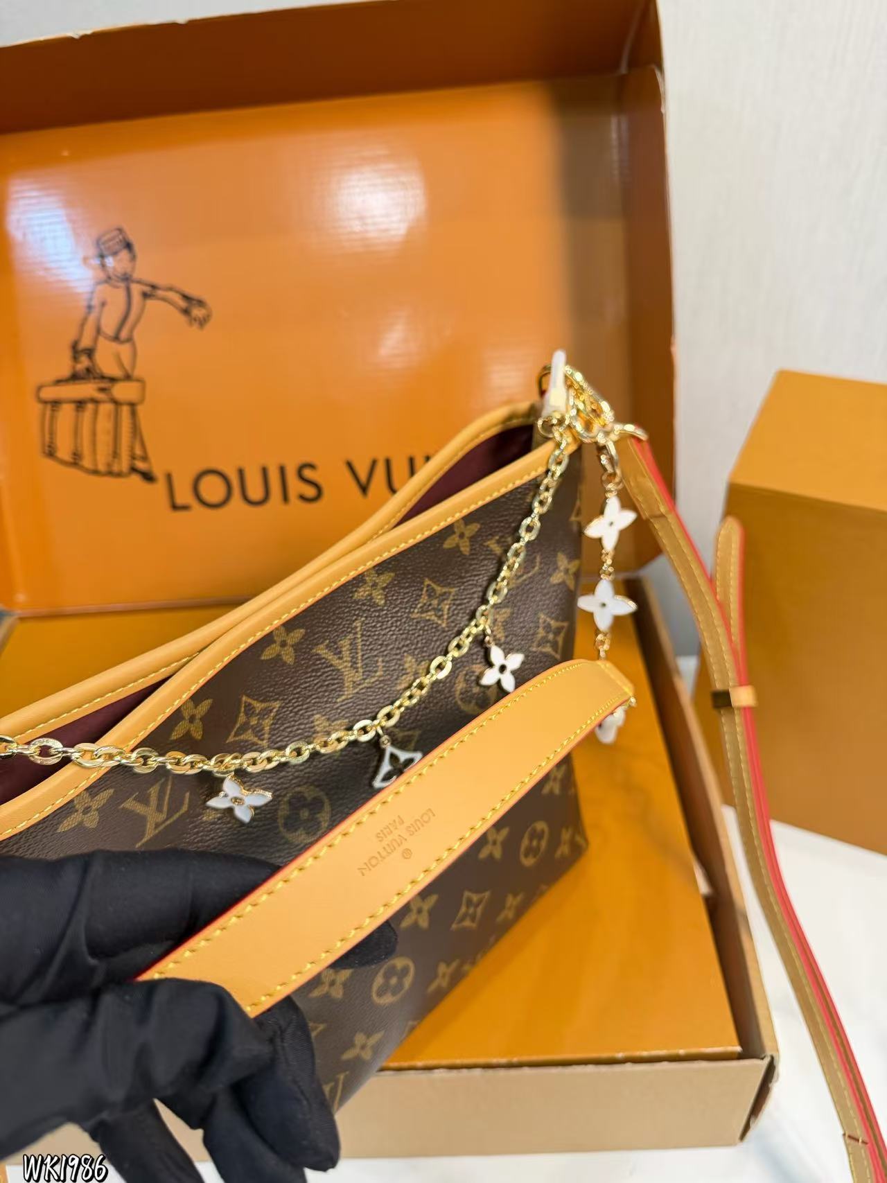 CHANE1 チェーンバケットバッグ【50％割引+送料無料】