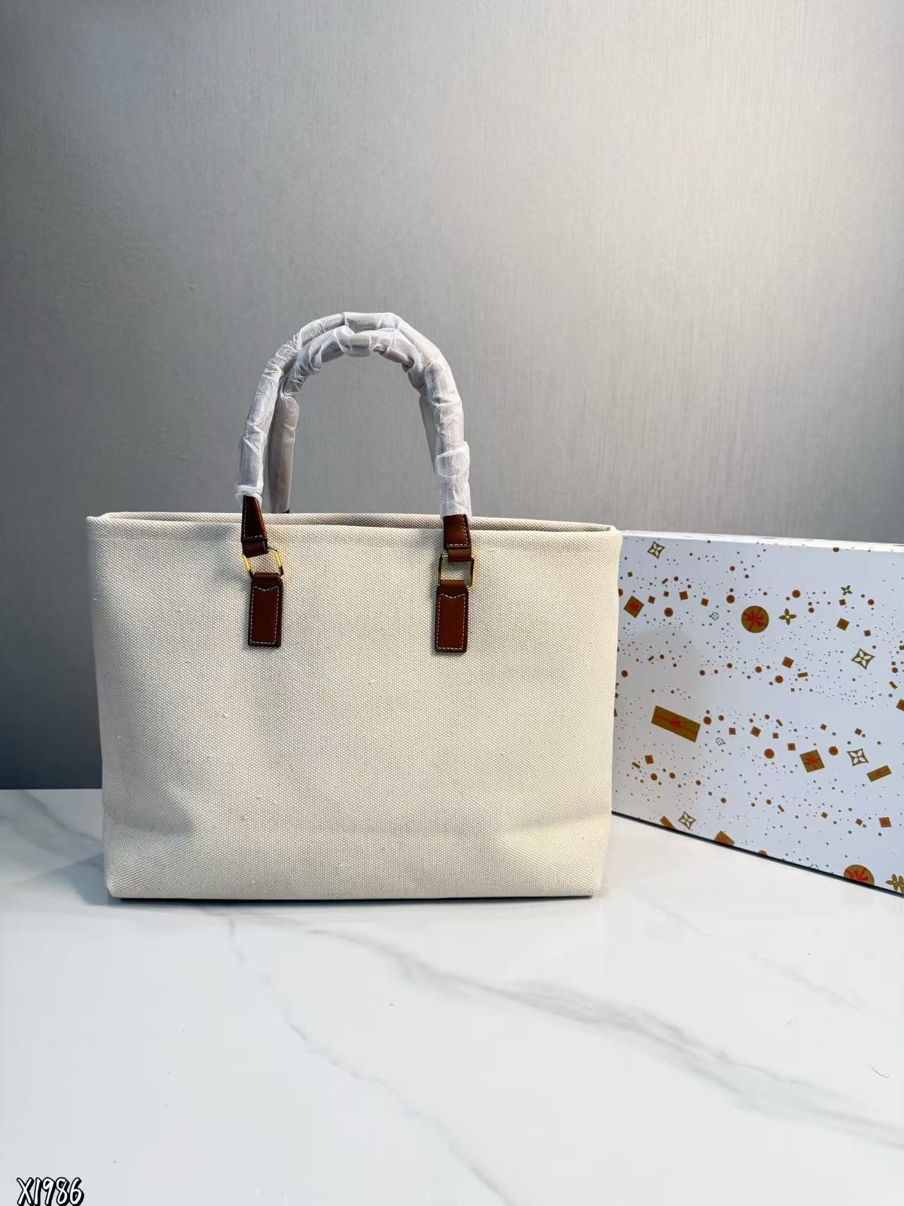 CEL1NE キャンバスレターショッピングバッグ【50％割引+送料無料】