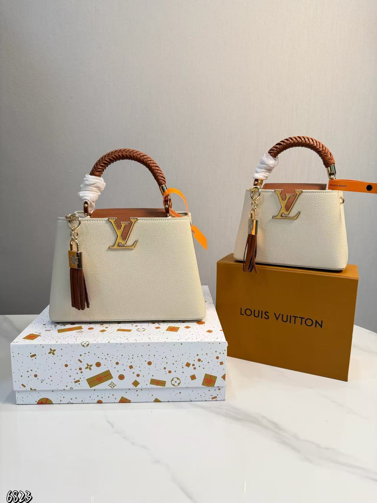 LV Capucinesハンドバッグ【50％割引+送料無料】