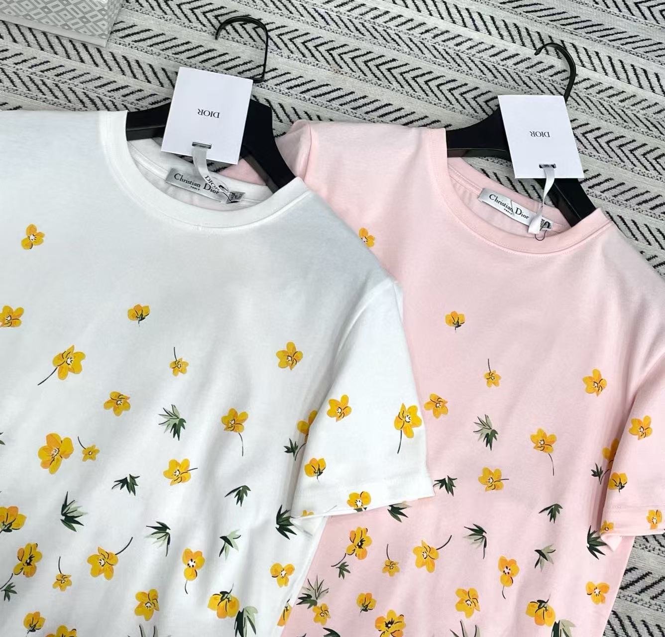 DIOR フローラルビーTシャツ【50％割引+送料無料】