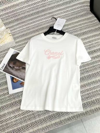 CHANE1 ピンク文字刺繍スパンコールフラワーTシャツ【50％割引+送料無料】