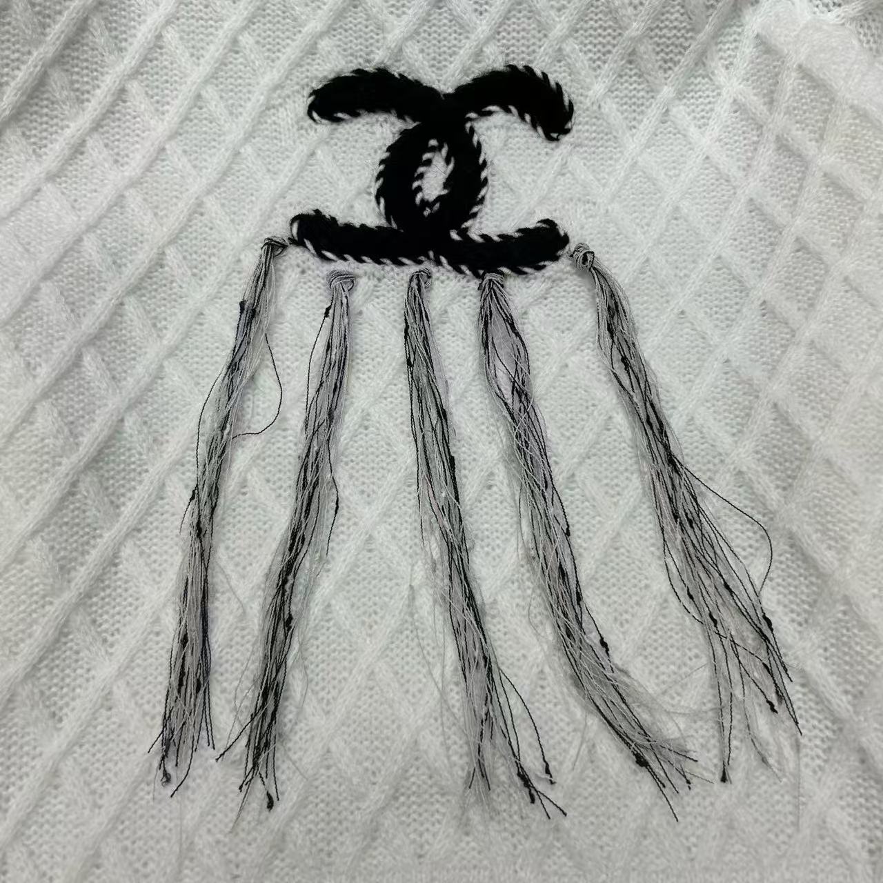 CHANE1 ダブルCチェックウールセーター【50％割引+送料無料】