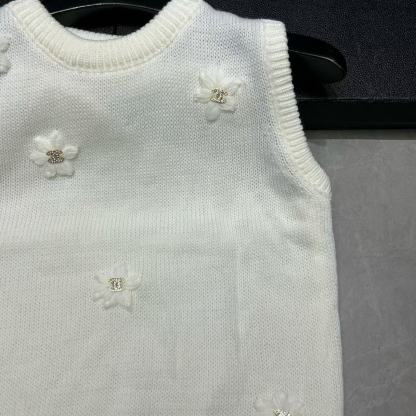 CHANE1 ダブルC フローラルウールベスト【50％割引+送料無料】