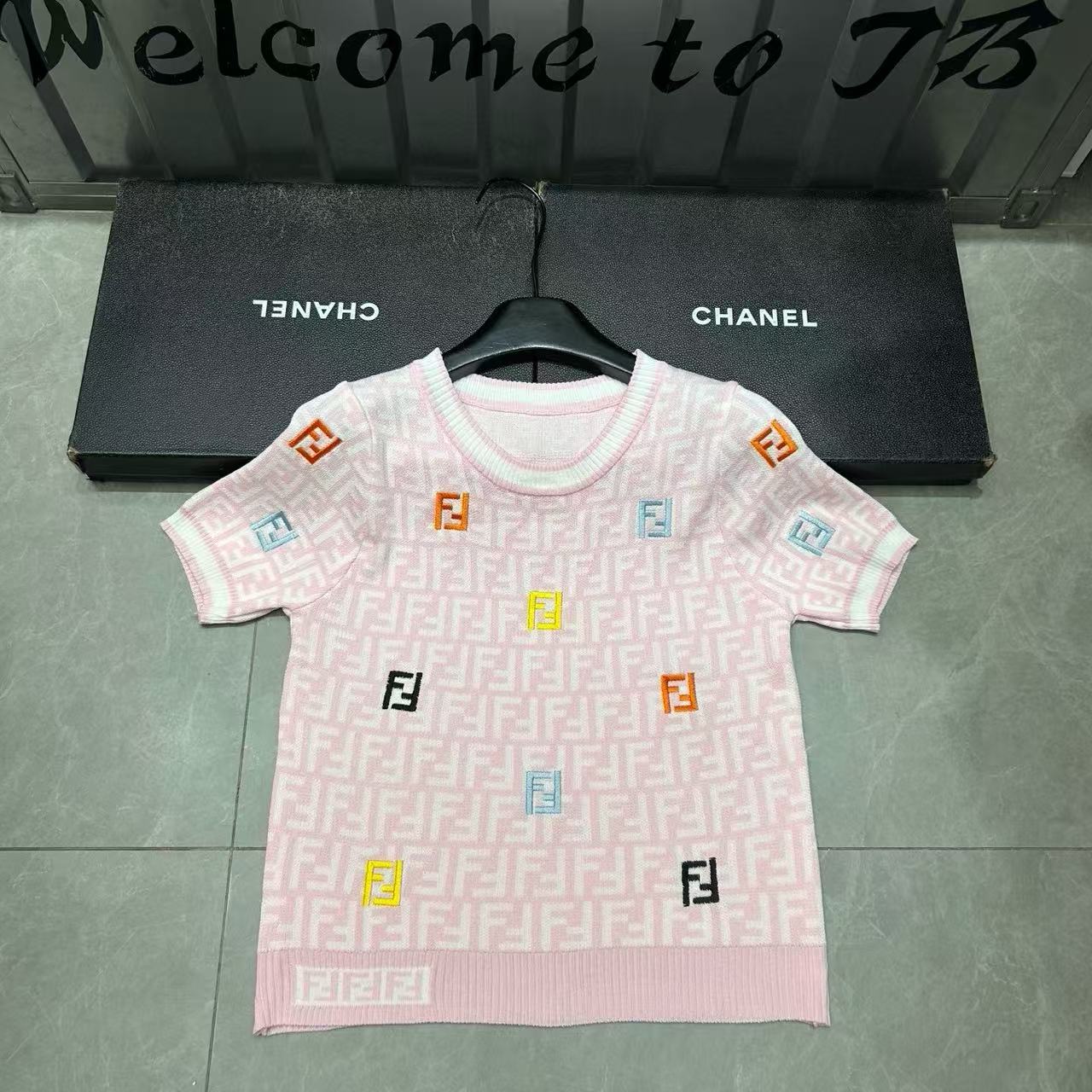 FEND1 カラフルレターセーター【50％割引+送料無料】