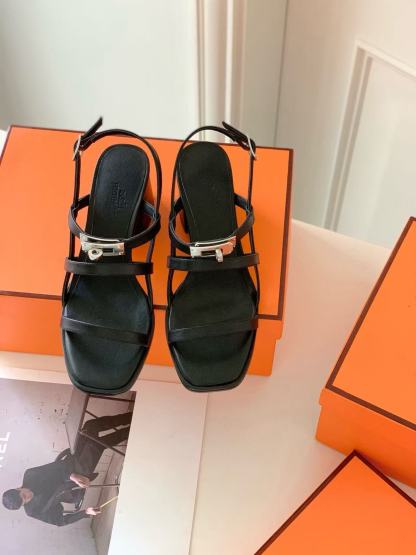 HERME5 高品質ケリーバックルサンダル【50％割引+送料無料】