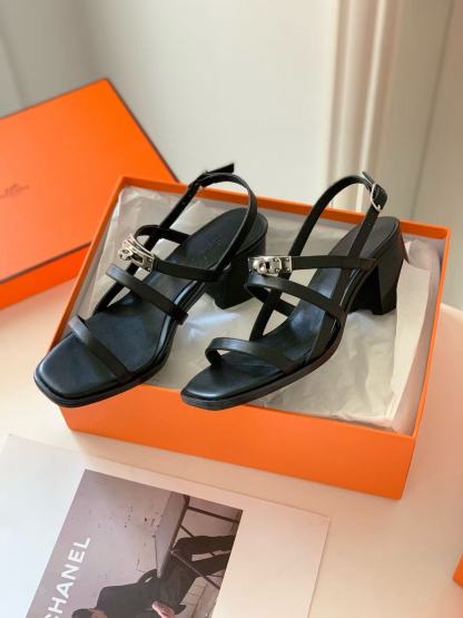 HERME5 高品質ケリーバックルサンダル【50％割引+送料無料】