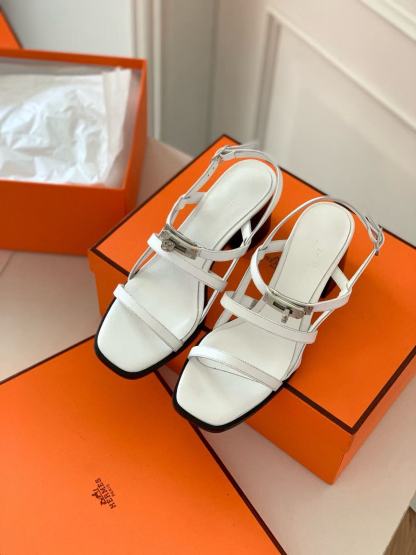 HERME5 高品質ケリーバックルサンダル【50％割引+送料無料】