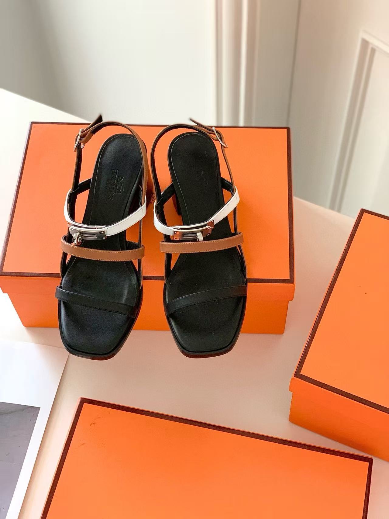 HERME5 高品質ケリーバックルサンダル【50％割引+送料無料】