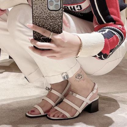 HERME5 高品質ケリーバックルサンダル【50％割引+送料無料】