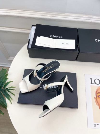 CHANE1 高品質ダブルC カメリア ハイヒールサンダル【50％割引+送料無料】