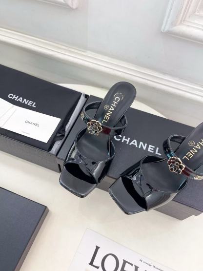 CHANE1 高品質ダブルC カメリア ハイヒールサンダル【50％割引+送料無料】