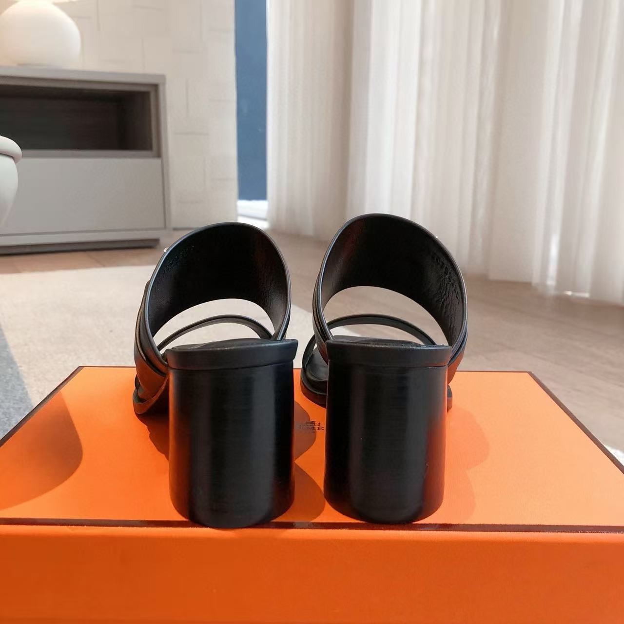 HERME5 高品質ハードウェアバックルローヒールシューズ【50％割引+送料無料】