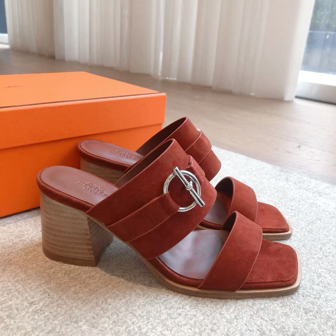 HERME5 高品質ハードウェアバックルローヒールシューズ【50％割引+送料無料】