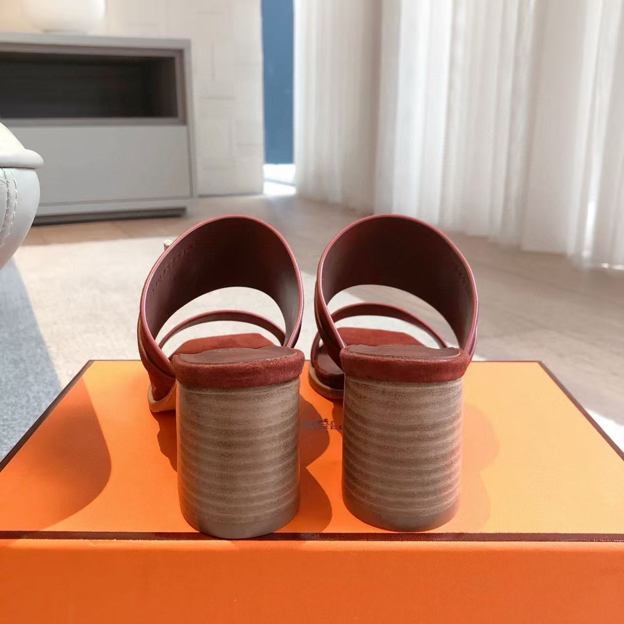 HERME5 高品質ハードウェアバックルローヒールシューズ【50％割引+送料無料】