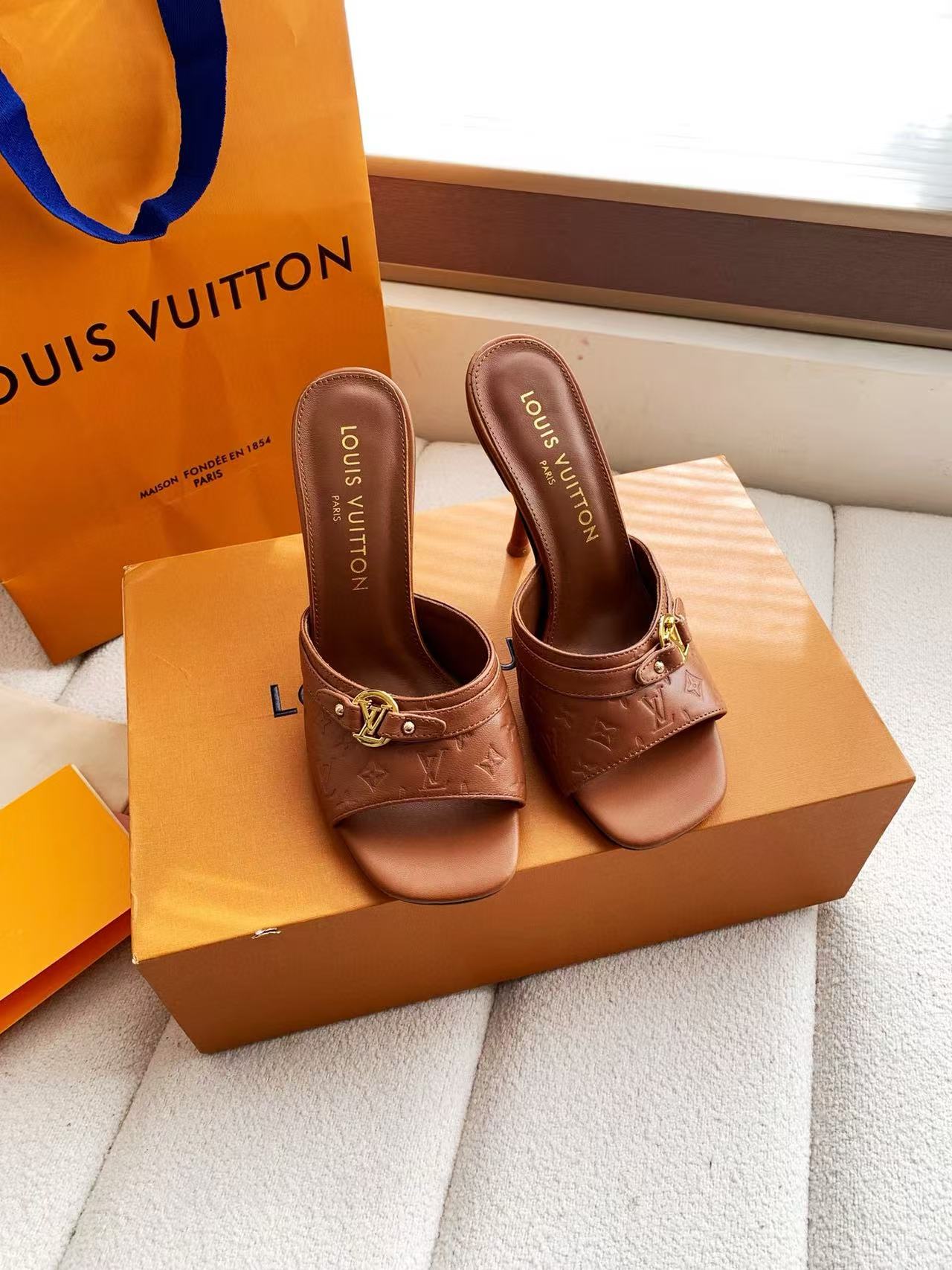 LVの高品質牛革プリントハイヒール【50％割引+送料無料】