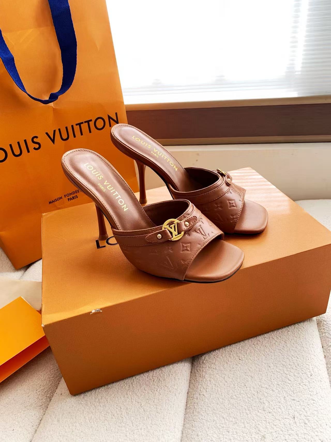 LVの高品質牛革プリントハイヒール【50％割引+送料無料】